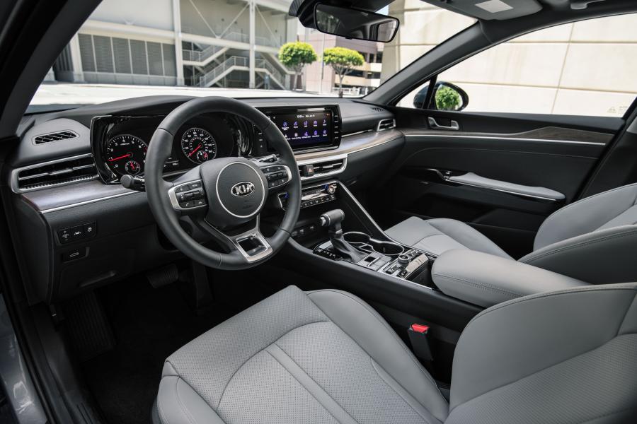 Торпедо Kia K5 EX 2020 года  (NA) (фото 24 из 41)